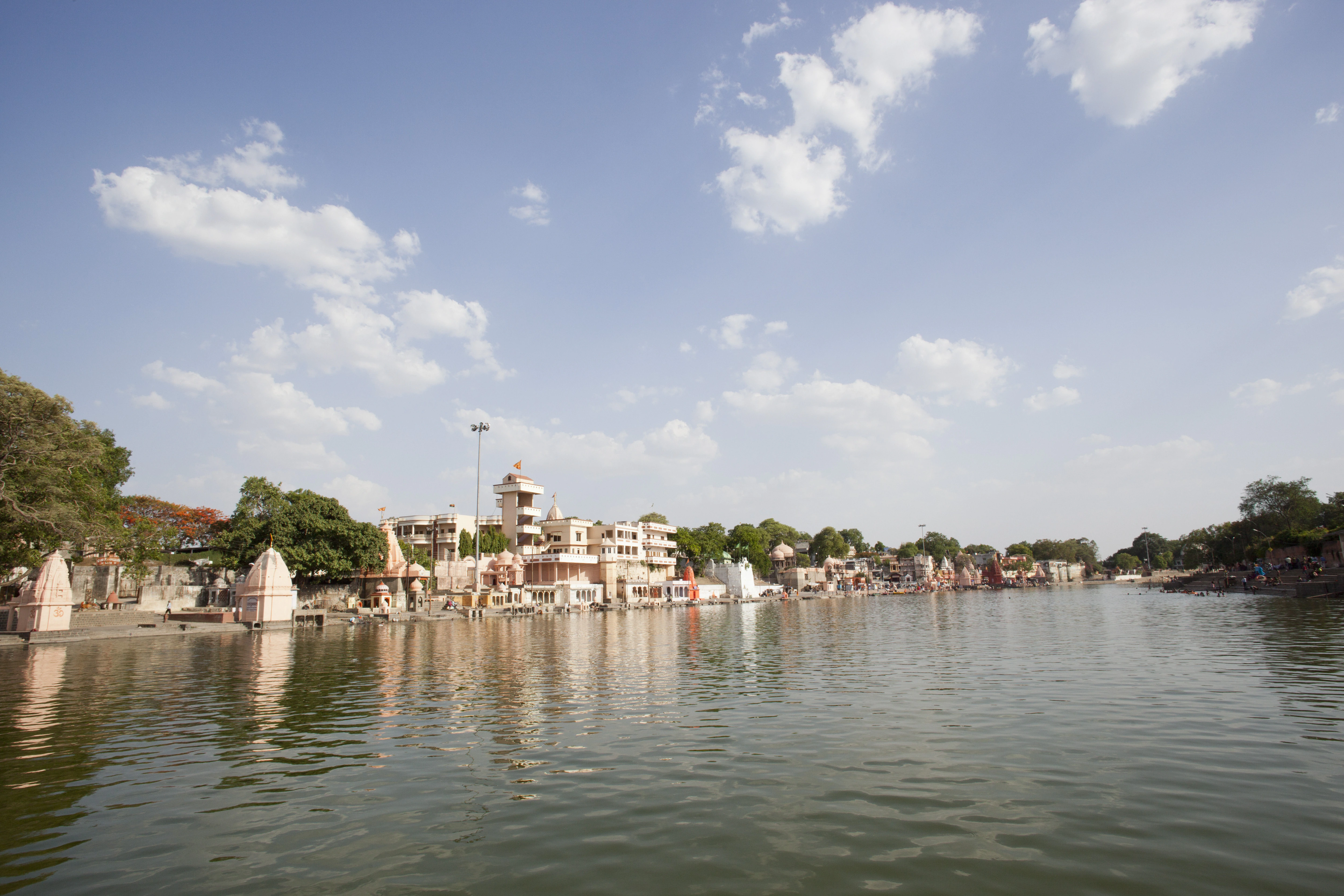 Nirvana Boutique Hotel - Lakeside view in Ujjain